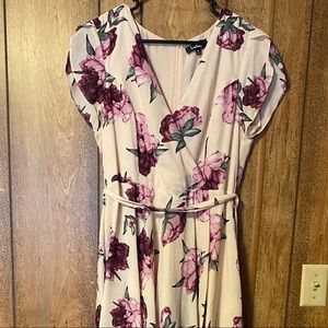 Lulu’s Floral Hi-Low Dress